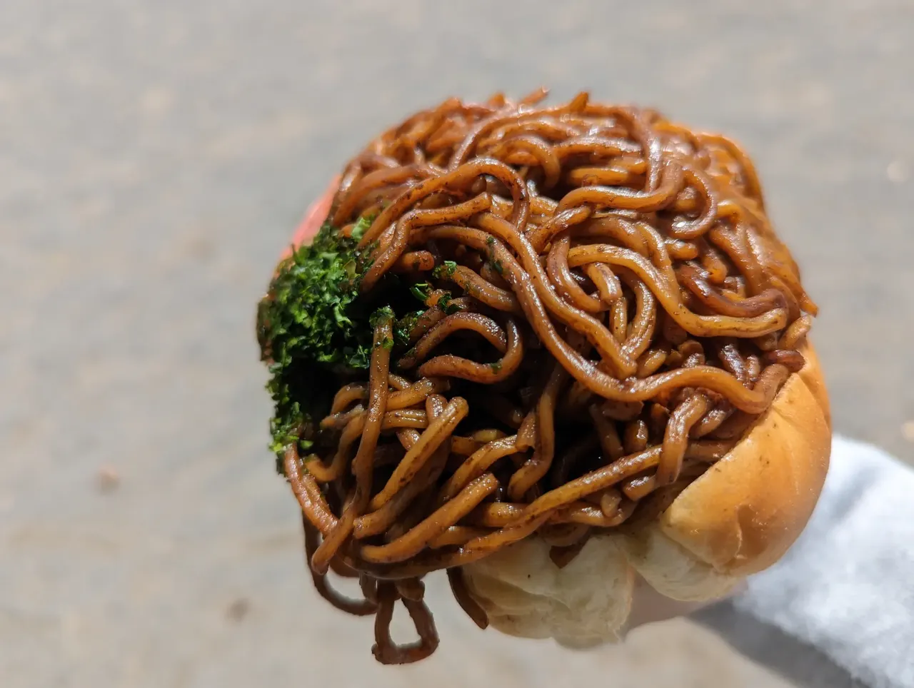 驚愕の焼きそばパン